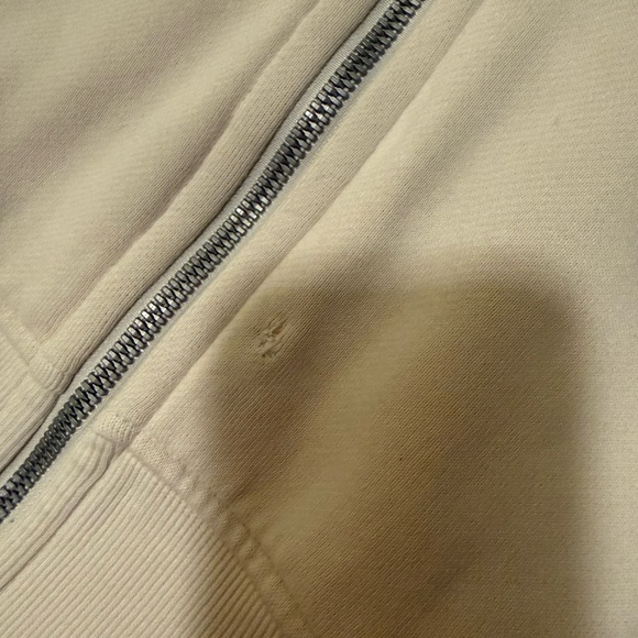 Lululemon Athletica scuba full zip cropped ( bone) - Picture 4 of 6